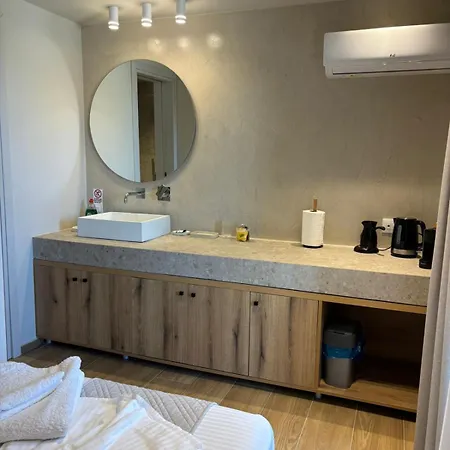 νεακιτοσ Luxury * Nikiti (Sithonia)