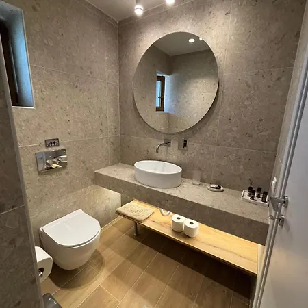 νεακιτοσ Luxury Nikiti (Sithonia)