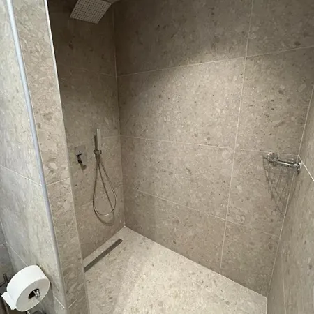 νεακιτοσ Luxury