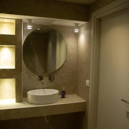 νεακιτοσ Luxury Apartment *
