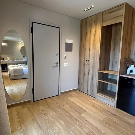 νεακιτοσ Luxury Nikíti