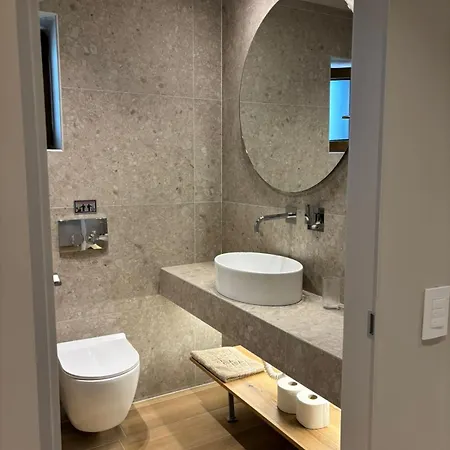 νεακιτοσ Luxury Apartman
